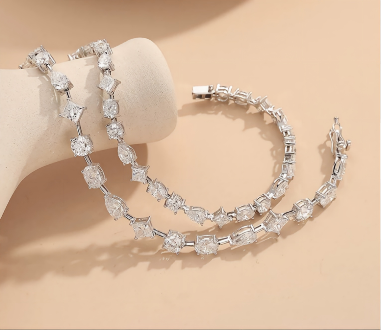18K White Gold Fancy-Shape Bracelet, 0.30 ct each