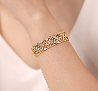 18K Yellow Gold Satin Gleam Watch-Link Lace Bracelet, 5.00ctw