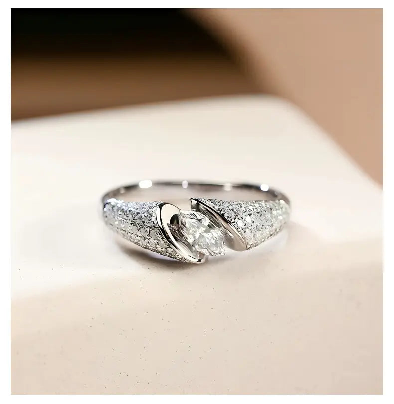 PT950 Platinum Phantom Mirror Diamond Illusion Ring, 0.30 ct center stone