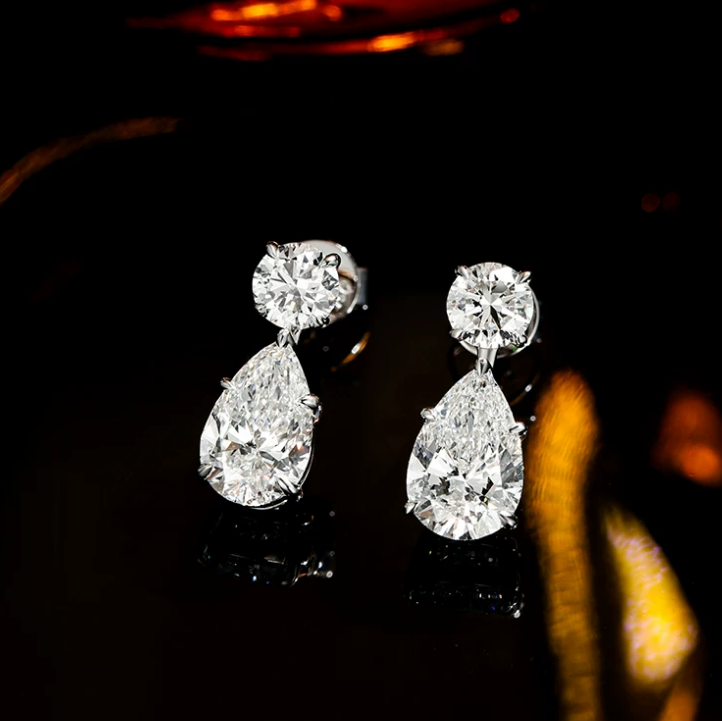 [Pair] 18K White Gold Angel Tear Stud Earrings, 2.00ctw center stones