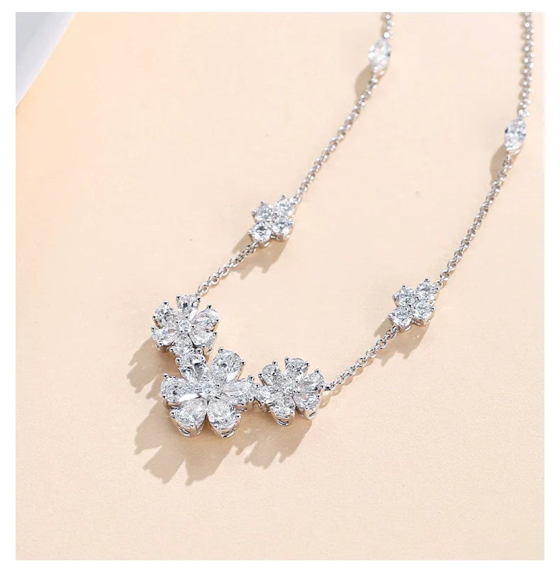 PT950 Platinum Forget-Me-Not Daisy Necklace, 2.00ctw