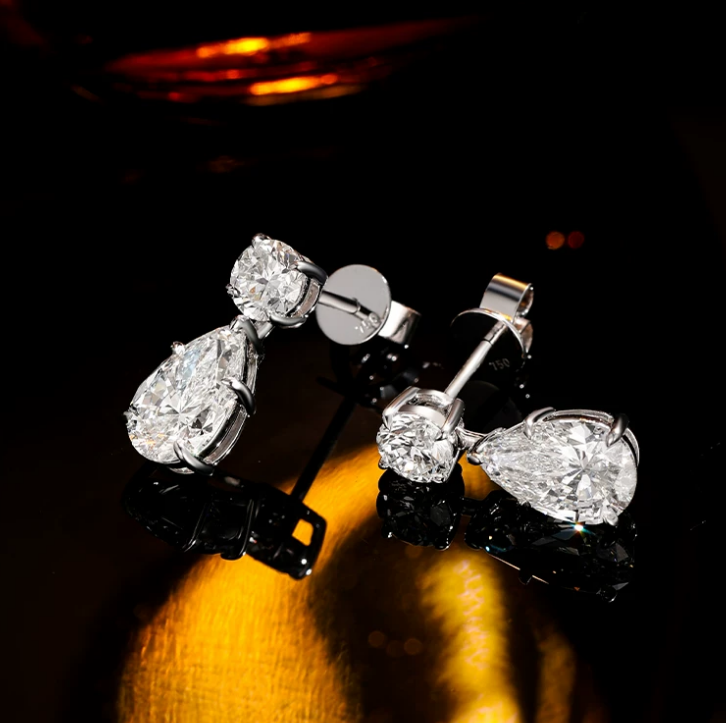 [Pair] 18K White Gold Angel Tear Stud Earrings, 2.00ctw center stones